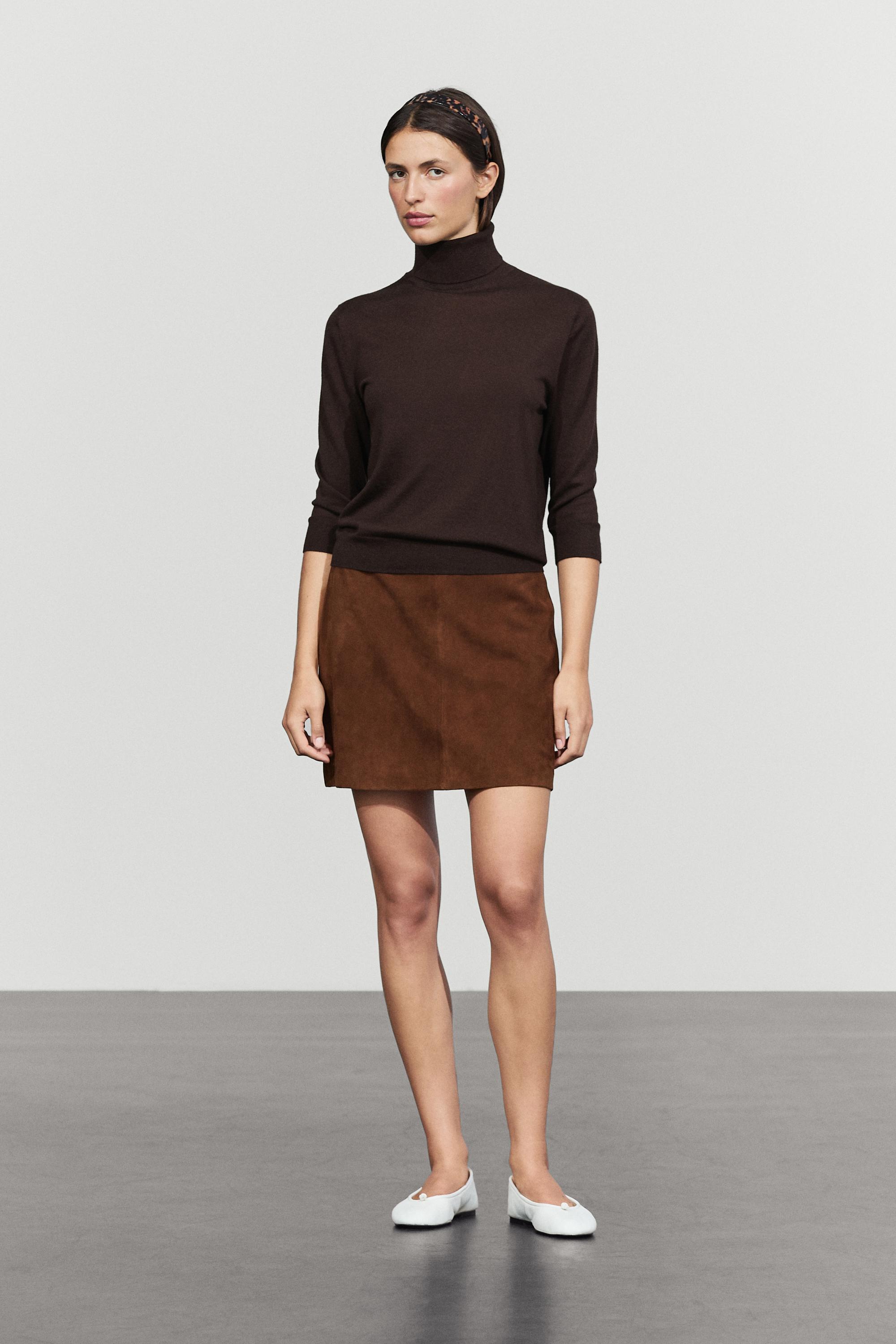 Suede leather mini skirt